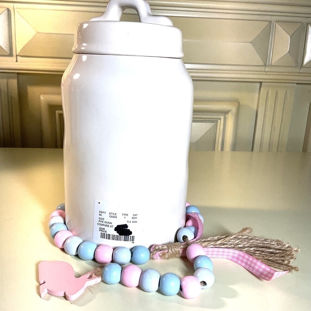 Rae Dunn EGG HUNT Easter canister with sealed lid - Picture 2 of 6